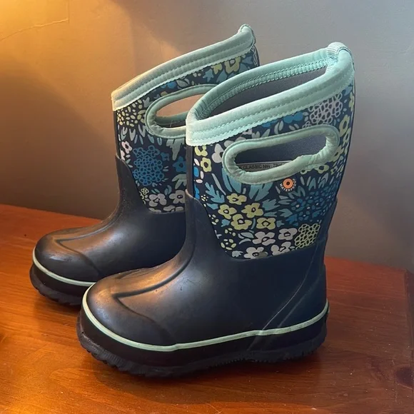 Like new toddler winter boots - Picture 1 of 4